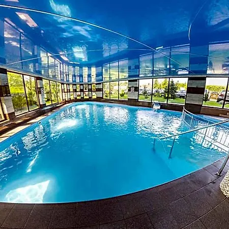 O R K A Pool , And Sea 300 M Hotel Niechorze
