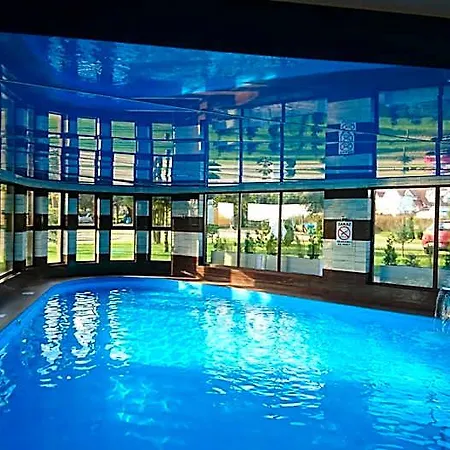 O R K A Pool , And Sea 300 M 니에초르체