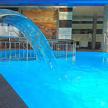 호텔 O R K A Pool , And Sea 300 M